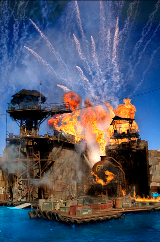 Illustration for article titled They're still doing a Waterworld show at Universal Studios - and it actually looks amazing!